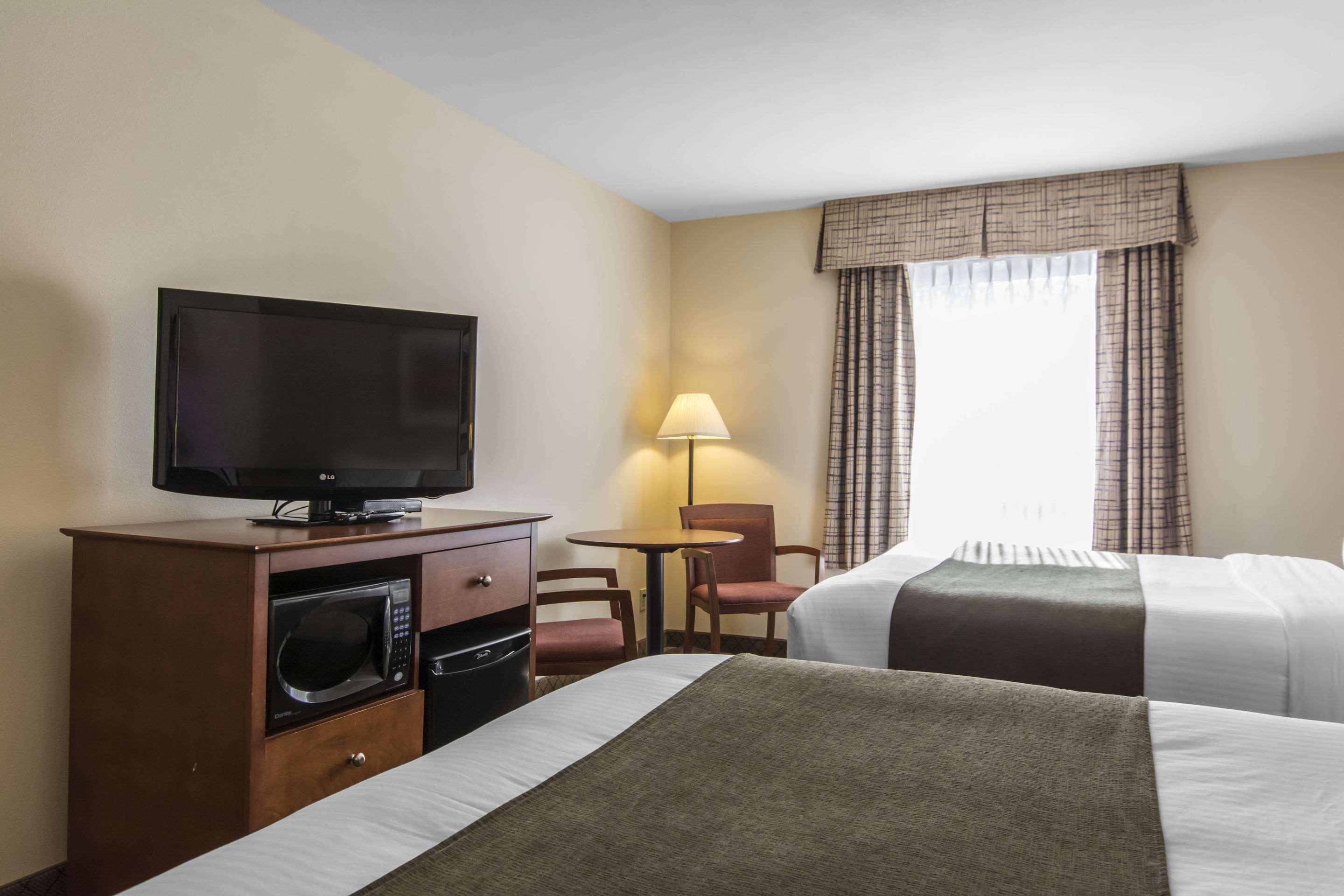 Quality Inn Airport Dieppe Moncton Exterior foto