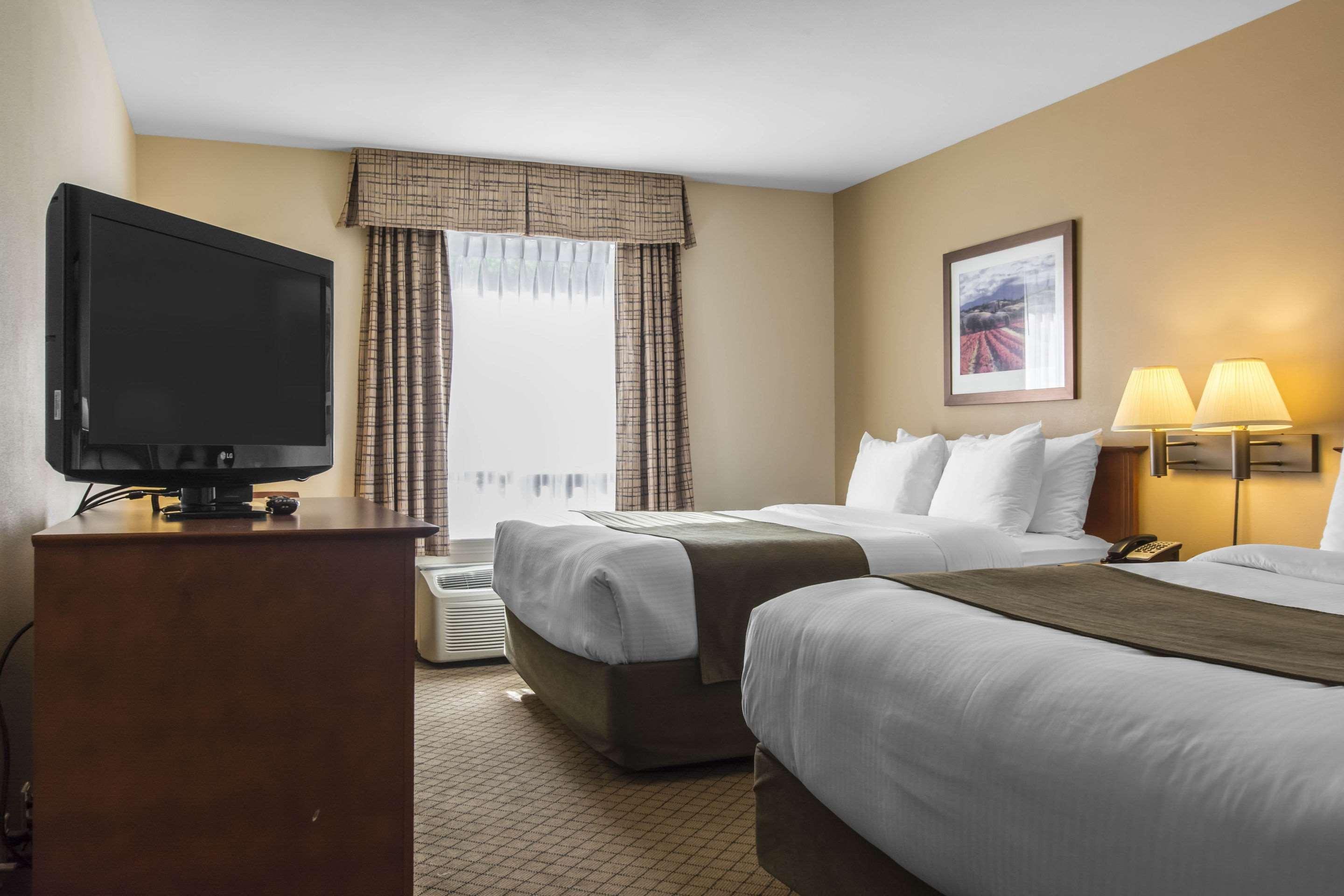 Quality Inn Airport Dieppe Moncton Exterior foto