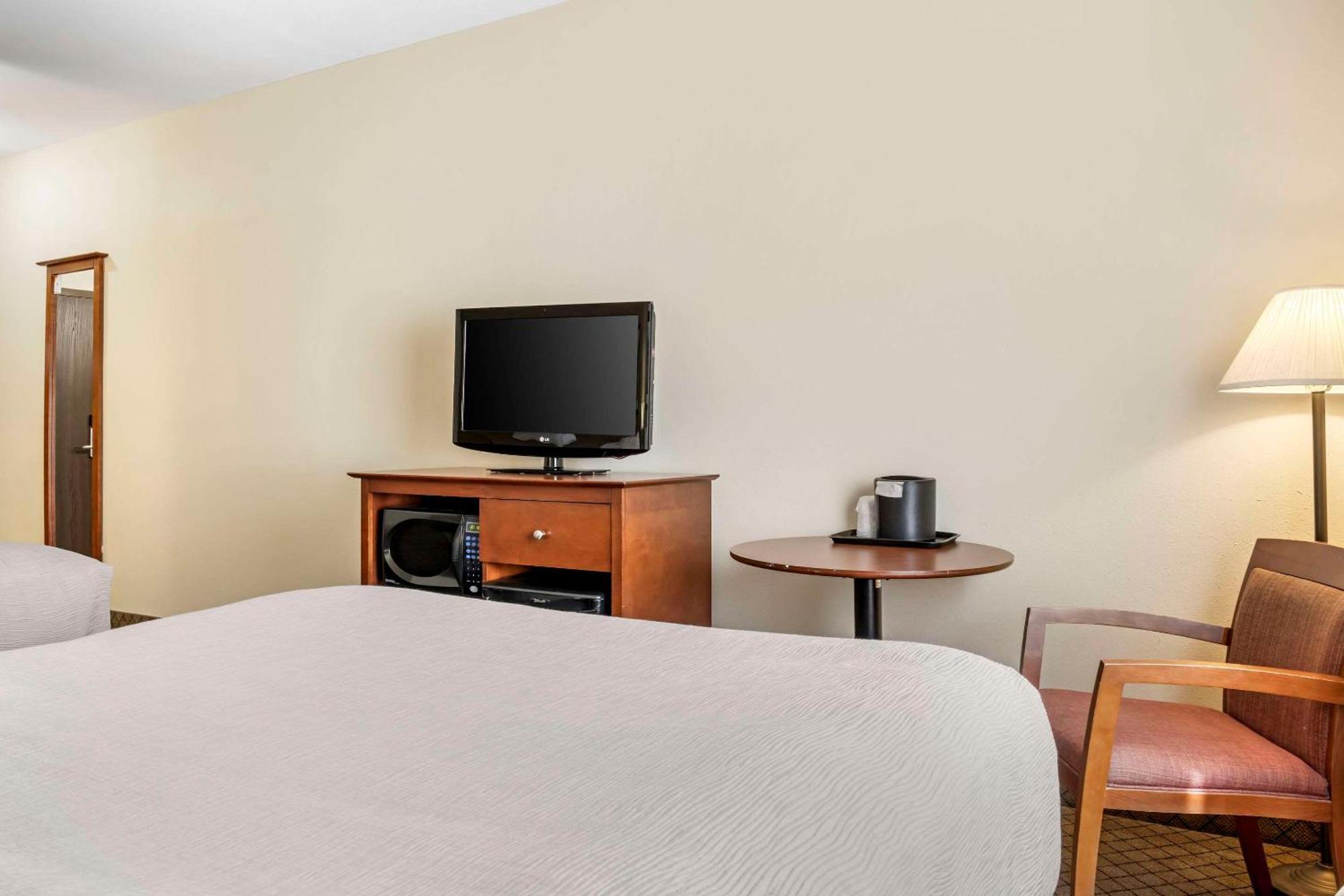 Quality Inn Airport Dieppe Moncton Exterior foto